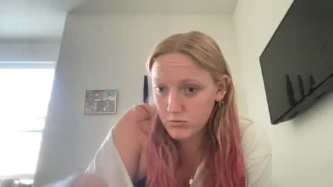 Cutey kiwi online show from October 10, 2025, 9:58 pm