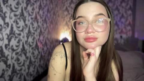 CuteAnn online show from November 9, 2025, 7:23 pm