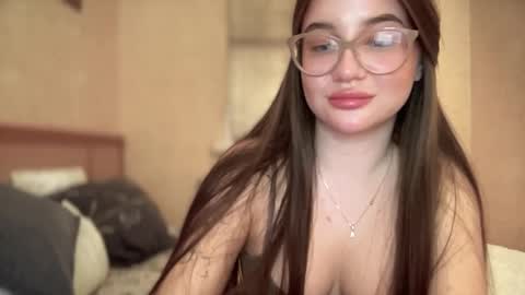 CuteAnn online show from November 21, 2025, 8:18 pm