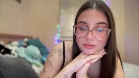 CuteAnn online show from December 4, 2025, 7:11 pm