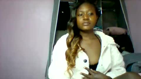 Snapshot of cutezola chatting on October 20, 2025, 5:30 am cutezola online show from October 20, 2025, 5:30 am