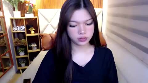 cutie_chinnie online show from March 21, 2026, 10:42 am
