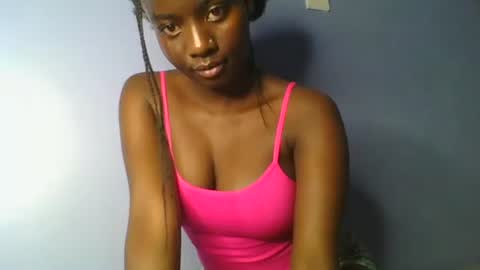 cutie_choco online show from April 7, 2026, 10:31 pm