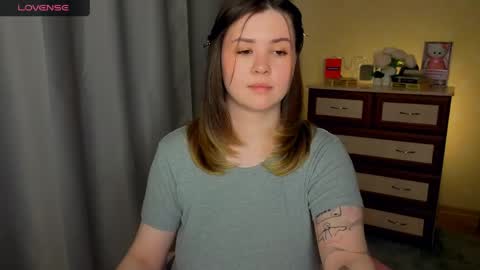 Snapshot of cutie_mili chatting on April 25, 2026, 10:40 am mili online show from April 25, 2026, 10:40 am