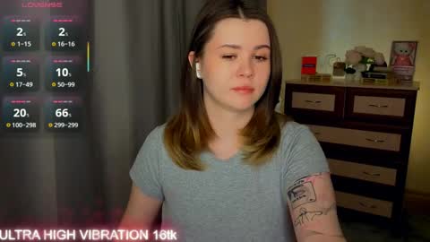 Snapshot of cutie_mili chatting on April 27, 2026, 9:18 am mili online show from April 27, 2026, 9:18 am