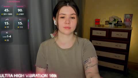 Snapshot of cutie_mili chatting on April 29, 2026, 5:30 pm mili online show from April 29, 2026, 5:30 pm