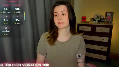 Snapshot of cutie_mili chatting on May 14, 2026, 9:16 am mili online show from May 14, 2026, 9:16 am