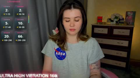 Snapshot of cutie_mili chatting on May 23, 2026, 11:25 am mili online show from May 23, 2026, 11:25 am