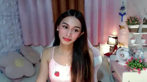 cutie_mitcha online show from October 6, 2025, 10:56 am