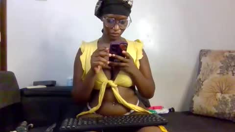 Snapshot of cutie_pumpkin_ chatting on March 24, 2026, 11:48 am CUTIE online show from March 24, 2026, 11:48 am