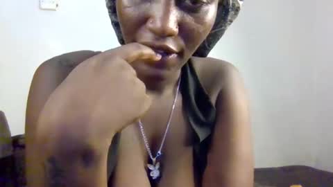 Snapshot of cutie_pumpkin_ chatting on March 27, 2026, 11:48 pm CUTIE online show from March 27, 2026, 11:48 pm
