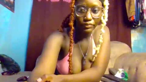 Snapshot of cutie_pumpkin_ chatting on April 6, 2026, 11:55 am CUTIE online show from April 6, 2026, 11:55 am