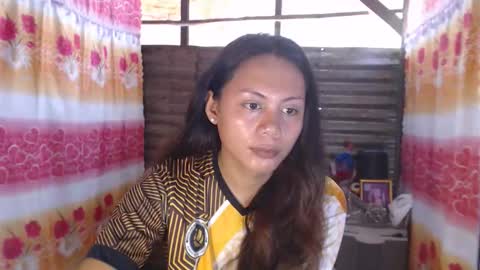 cutie_rona online show from December 3, 2025, 1:57 am