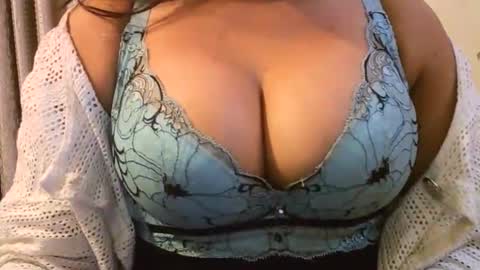 Ruhii online show from March 22, 2026, 8:23 pm