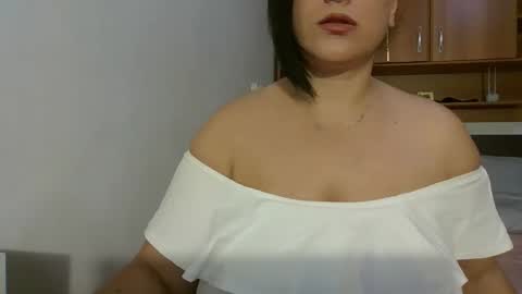 Snapshot of cutieammy chatting on October 22, 2025, 11:37 pm Ami online show from October 22, 2025, 11:37 pm