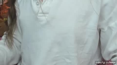 Snapshot of cutierori chatting on December 16, 2024, 2:57 am Rori Instagram cutierori online show from December 16, 2024, 2:57 am