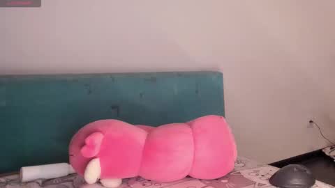 CutieSue online show from January 17, 2026, 1:43 am