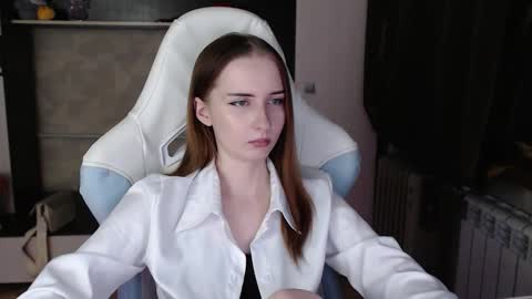 Cutti Crystal online show from February 19, 2026, 4:14 pm