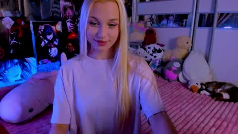 Nora online show from September 16, 2025, 8:21 pm
