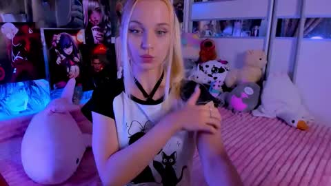 Nora online show from October 22, 2025, 8:30 pm