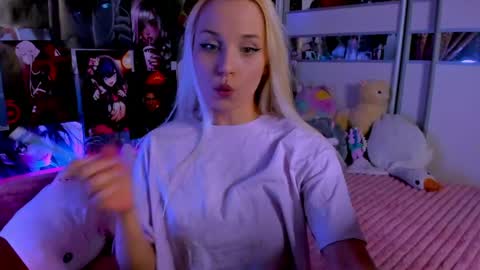 Nora online show from May 26, 2026, 8:27 pm