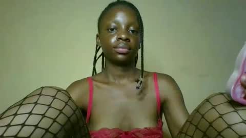 cutty_teshy online show from February 7, 2025, 12:06 pm