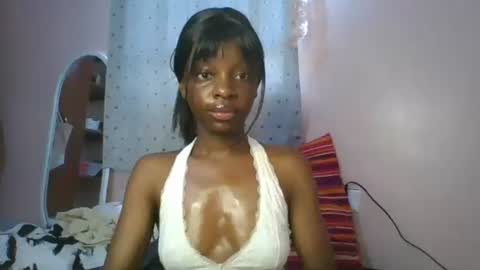 cutty_teshy online show from November 16, 2025, 6:52 am