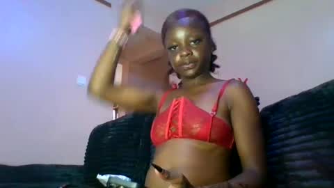 cutty_teshy online show from June 24, 2026, 1:32 pm