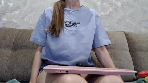 Lucy online show from April 4, 2026, 7:55 pm