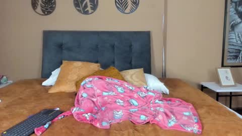 Snapshot of cyan_black chatting on January 2, 2025, 7:18 pm Cyan online show from January 2, 2025, 7:18 pm