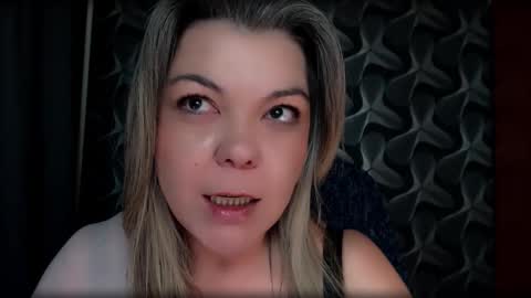 Snapshot of cyberdomme chatting on March 5, 2026, 4:30 am Full time mean bitch. online show from March 5, 2026, 4:30 am