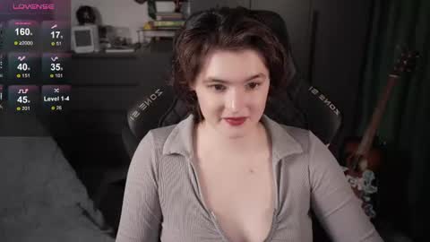 Helen Blossom online show from July 2, 2026, 1:50 pm