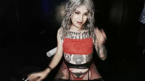 Nikki online show from April 16, 2026, 4:02 am