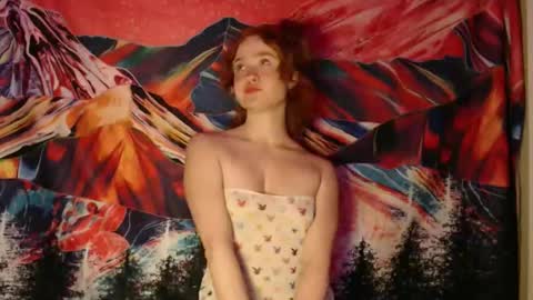 cypresskneez online show from April 17, 2026, 3:53 am