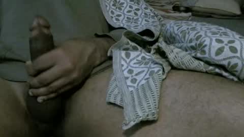 cyrus225 online show from December 3, 2025, 9:40 am