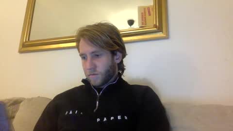 d3nnis_123 online show from February 12, 2025, 7:24 pm