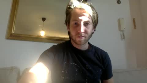 d3nnis_123 online show from February 17, 2025, 2:26 pm