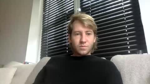 d3nnis_123 online show from October 20, 2025, 7:31 am