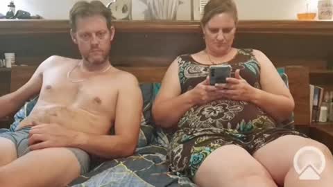 Snapshot of d4p_couple chatting on December 27, 2024, 8:07 pm Deb peter online show from December 27, 2024, 8:07 pm