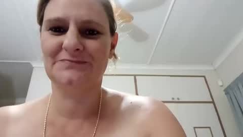 Snapshot of d4p_couple chatting on March 10, 2025, 8:12 pm Deb peter online show from March 10, 2025, 8:12 pm