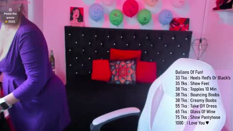 Mia  online show from February 3, 2025, 12:36 pm