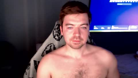 d_surman1994 online show from November 30, 2025, 5:39 pm