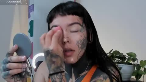 Darlene online show from March 10, 2025, 9:43 am