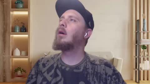 dabbydaddy25 online show from October 2, 2025, 11:28 am