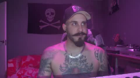 Snapshot of dabirdfree chatting on April 25, 2026, 8:17 pm Destroyer online show from April 25, 2026, 8:17 pm