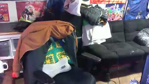 dadddyyycloudy online show from January 27, 2025, 12:37 pm