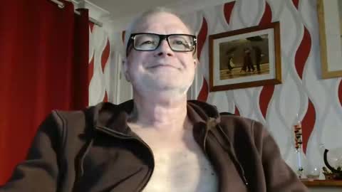 Brian ... online show from March 6, 2025, 9:09 pm