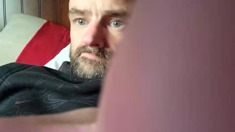 daddio422 online show from November 24, 2025, 2:39 pm