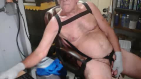 daddyass4u2breed online show from October 7, 2025, 3:09 pm