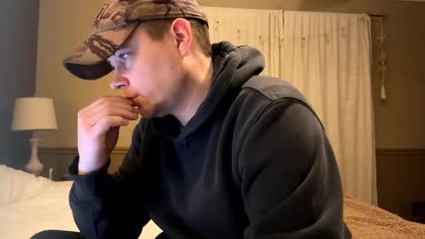 Snapshot of daddycam33 chatting on December 30, 2024, 1:15 am DaddyCam33 online show from December 30, 2024, 1:15 am